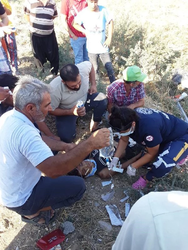 Adana'da araba ile elektrikli bisiklet çarpıştı: 2'si çocuk 4 yaralı