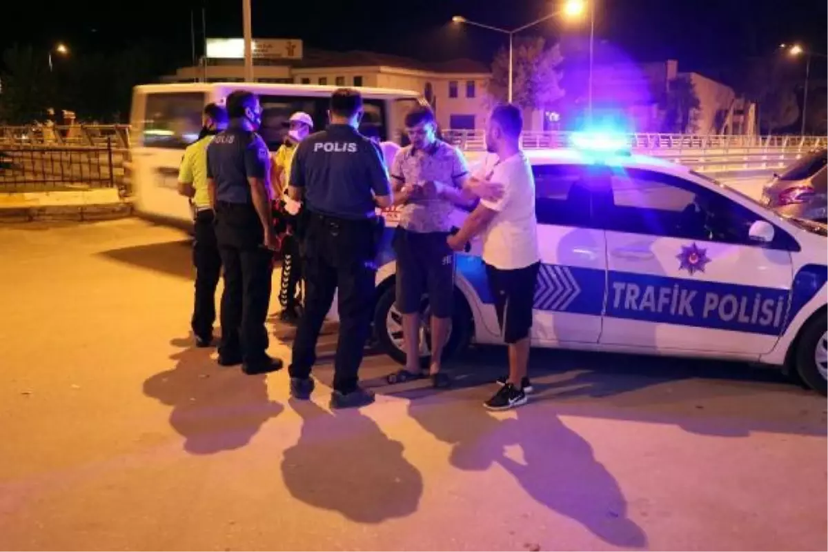 Alkollü ve ehliyetsiz sürücünün çarptığı polis yaralandı