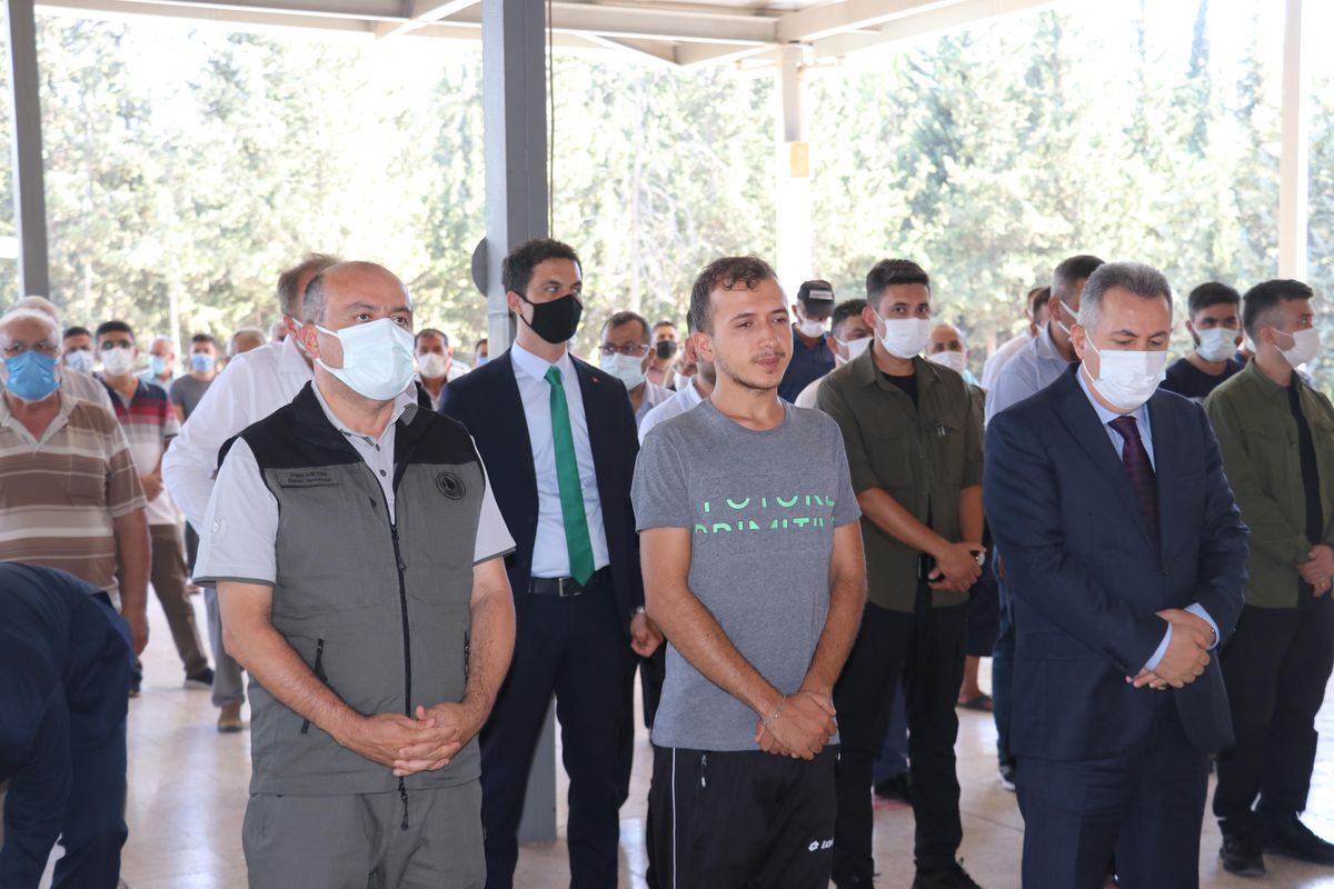 Son dakika haber! Düşen yangın söndürme uçağında yaşamını yitiren Edip Uzunoğlu'nun cenazesi Adana'da toprağa verildi