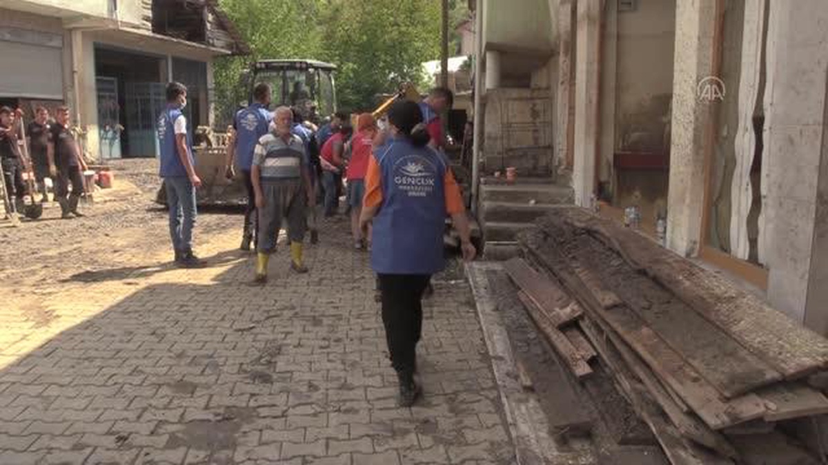 Hayatın normale dönmesi için yoğun çalışma yürütülüyor