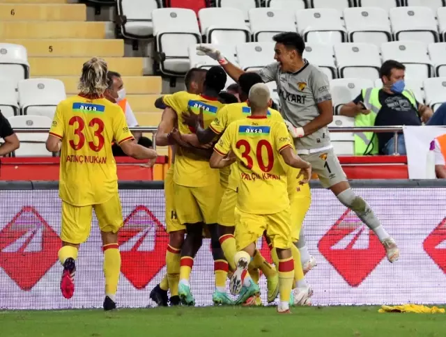 İzmir takımları sezona yenilgisiz başladı