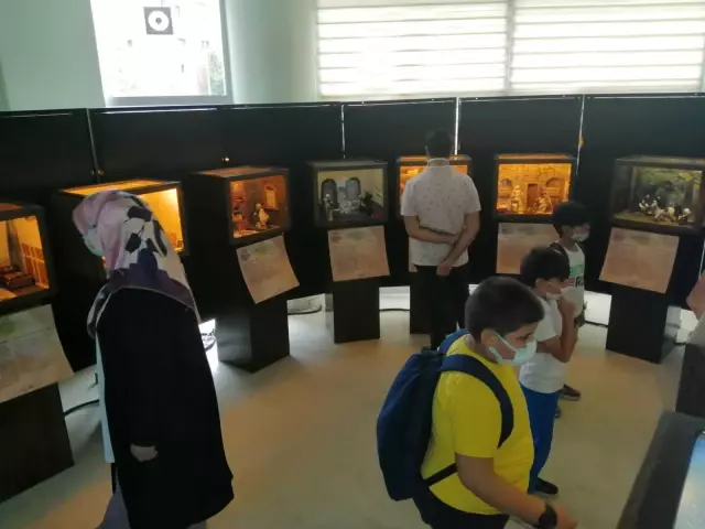 Kayseri'de Kerem ile Aslı sergisi ilçe turunda