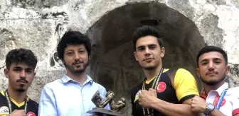 Dünya Şampiyonluğu: Kozanlı demir bilekler, dünya şampiyonasında Türkiye'yi temsil edecek Dünya Şampiyonluğu: Kozanlı demir bilekler, dünya şampiyonasında Türkiye'yi temsil edecek