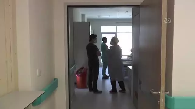 Kritik eşiği atlatan Kovid-19 hastaları aşı olmamanın pişmanlığını yaşıyor