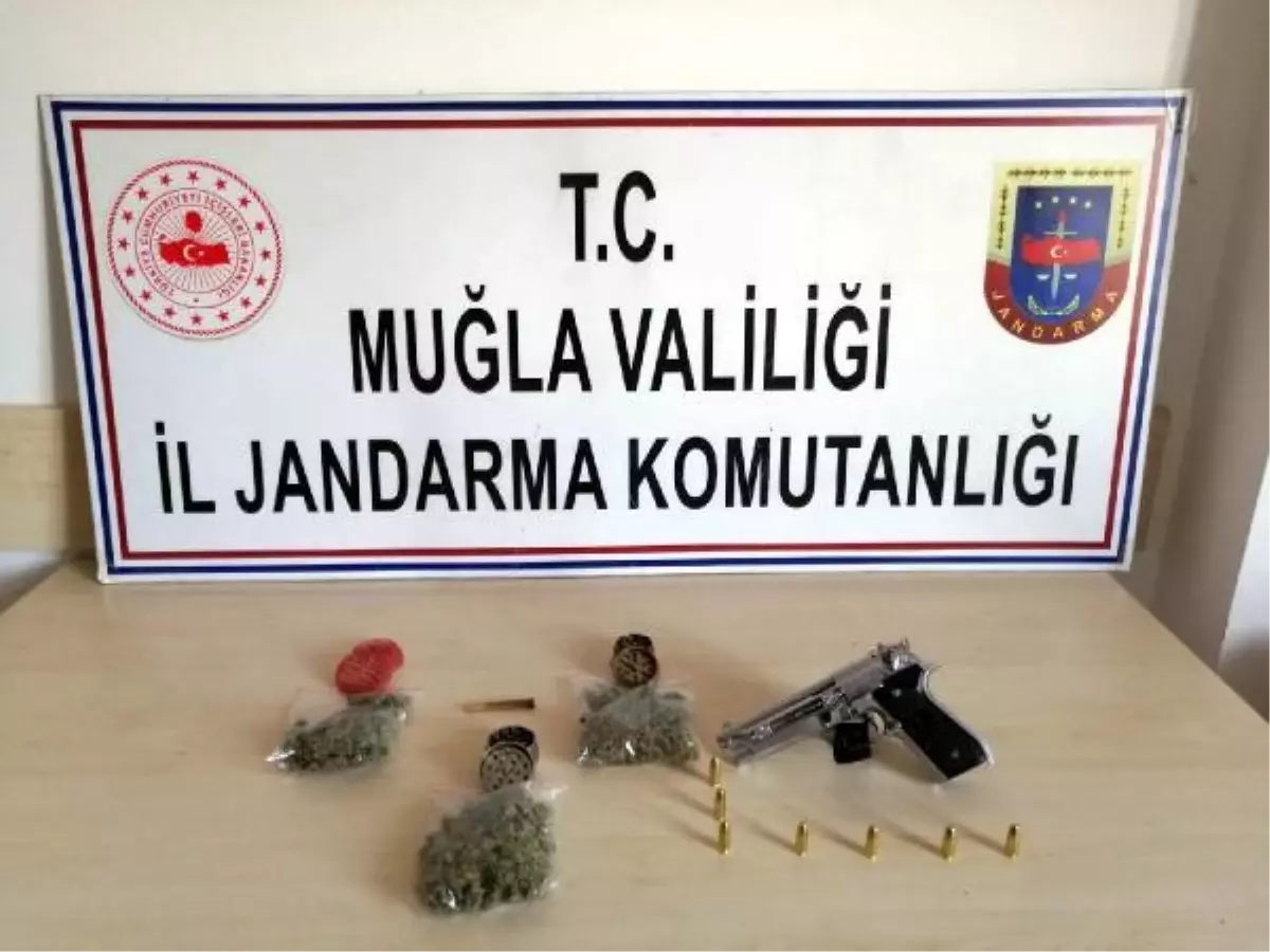 Son dakika haber | Muğla'da uyuşturucu operasyonu; 4'ü yabancı uyruklu 6 kişiye gözaltı