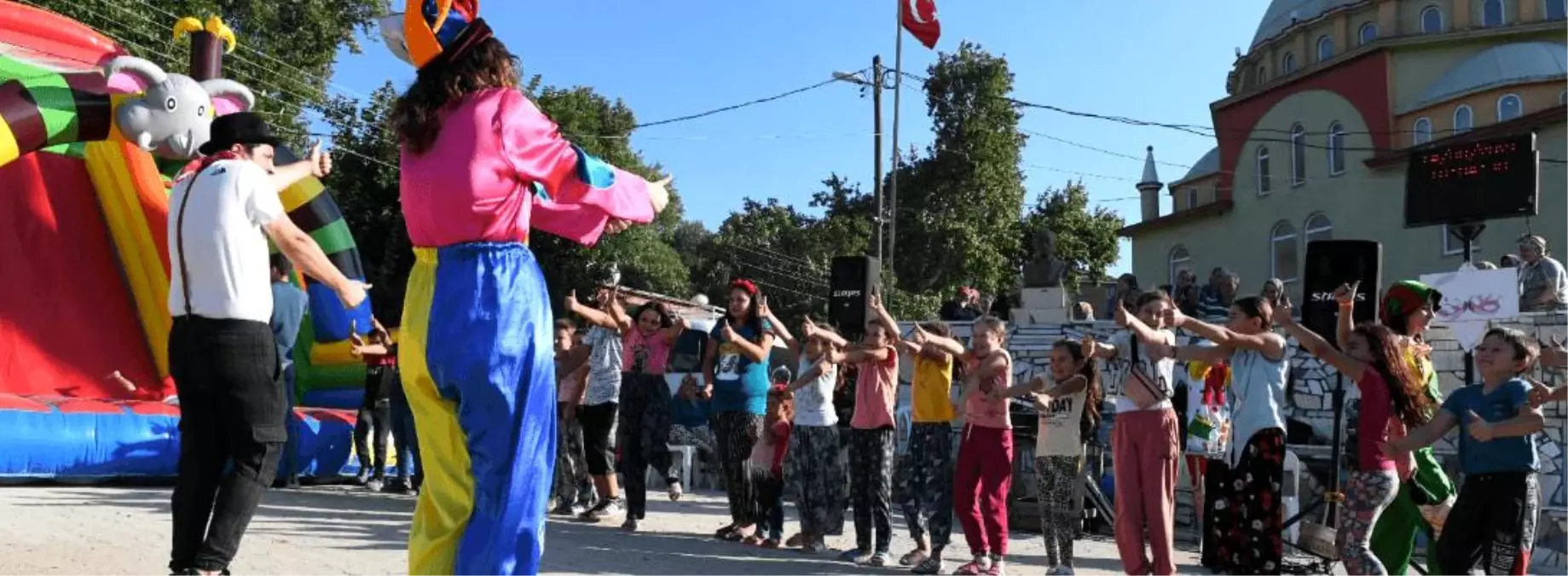 Serhat Köyü Çocuklarının Şenlik Keyfi…