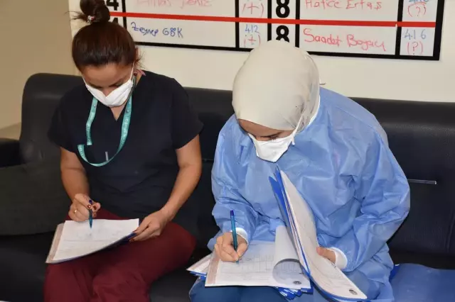Kritik eşiği atlatan Kovid-19 hastaları aşı olmamanın pişmanlığını yaşıyor