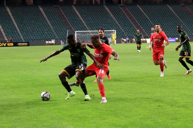 tff 1 lig kocaelispor 0 umraniyespor 1 ilk ya 2 14335411 o