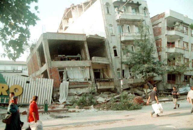 17 Ağustos depremi fotoğrafları, sözleri, mesajları! 17 Ağustos 1999 depremi ile ilgili paylaşılacak resimler, sözler ve mesajlar!