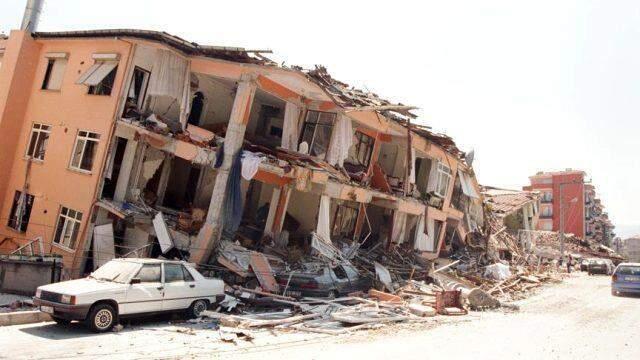 17 Ağustos depremi fotoğrafları, sözleri, mesajları! 17 Ağustos 1999 depremi ile ilgili paylaşılacak resimler, sözler ve mesajlar!