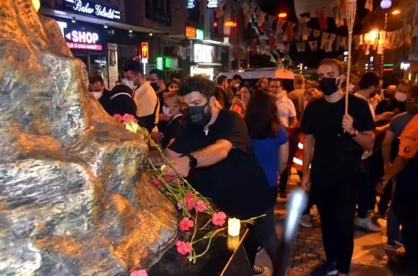 17 AĞUSTOS DEPREMİ'NDE AVCILAR'DA HAYATINI KAYBEDENLER ANILDI