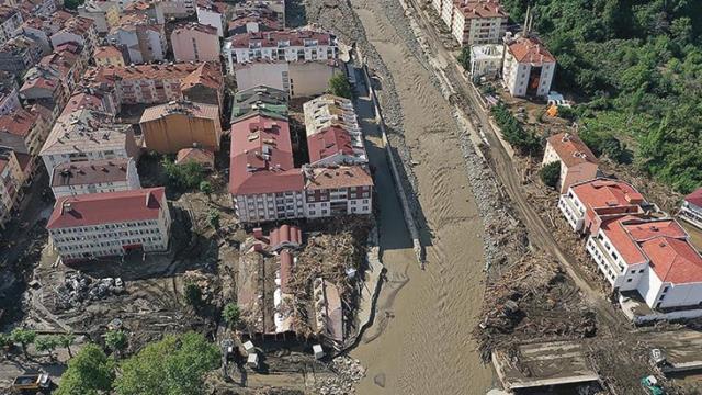 77 kişinin hayatının kaybettiği Batı Karadeniz'deki sel felaketinde kaybolan 47 kişi hala aranıyor