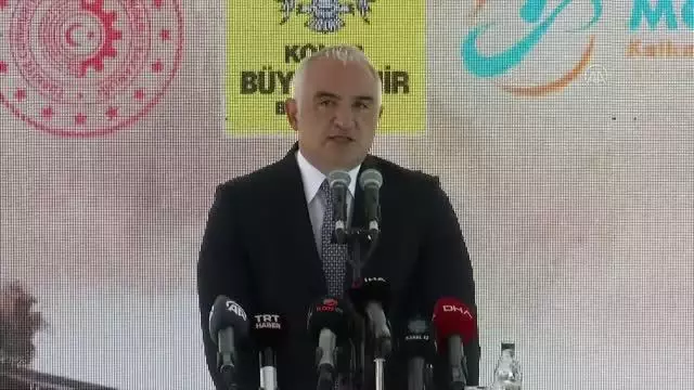 Bakan Ersoy: Çatalhöyük'e bizler büyük hassasiyet ve ilgiyle, çalışmalara da azami titizlikle yaklaşıyoruz