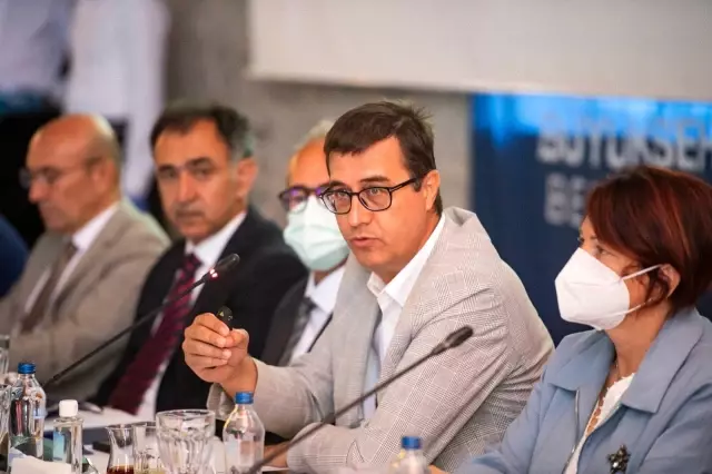 Başkan Soyer, İzmir Afet Platformu'nun ilk toplantısına katıldı: Ezberleri bozacağız