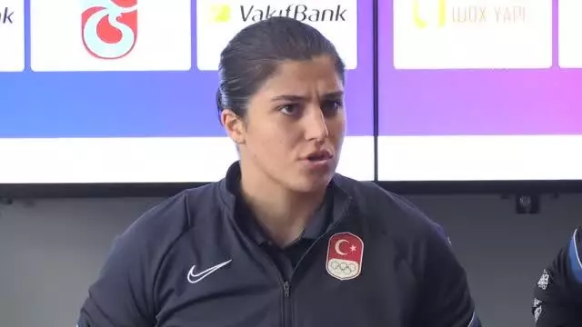 Busenaz Sürmeneli: Gerçek Buse'yi sergilettiğim bir spor sadece boks oldu
