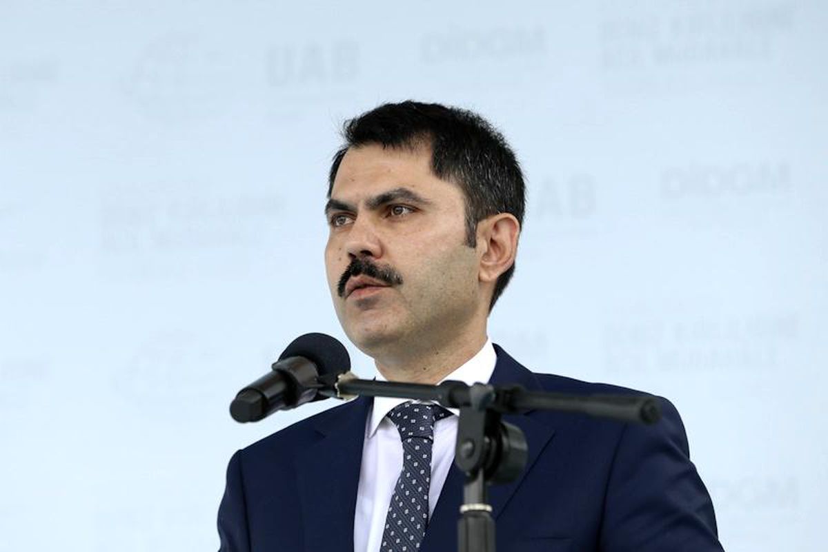 Çevre ve Şehircilik Bakanı Kurum, 17 Ağustos'un yıl dönümünde kentsel dönüşüm hakkında açıklamalarda bulundu