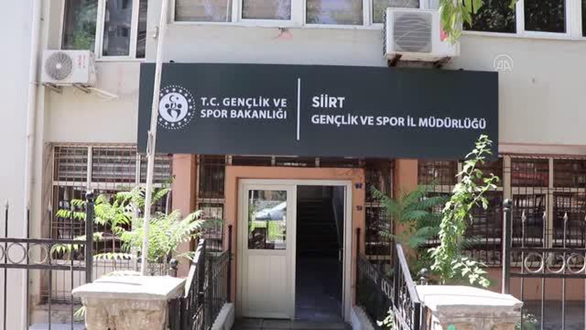 Dereceye giren sporcular ödüllendirildi