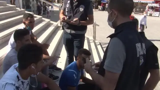 Esenyurt'ta 2 kaçak göçmen yakalandı