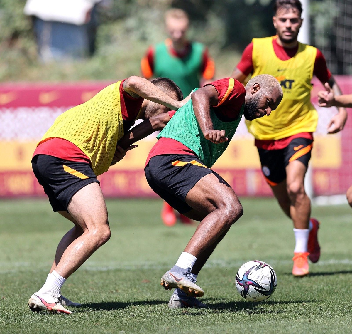 Galatasaray'ın ligdeki ilk maçına Marcao'nun şiddeti damga vurdu - Vimarsana News
