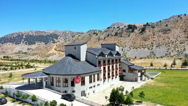 Milli eskrimciler yeni sezona Isparta'da hazırlanıyor