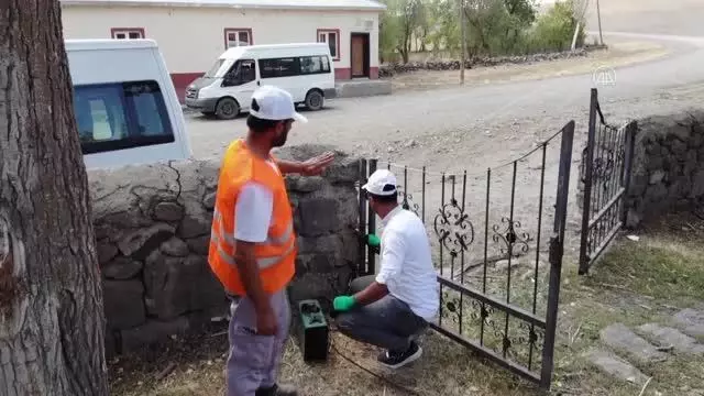 Mobil onarım ekibi köy okullarını yüz yüze eğitime hazırlıyor