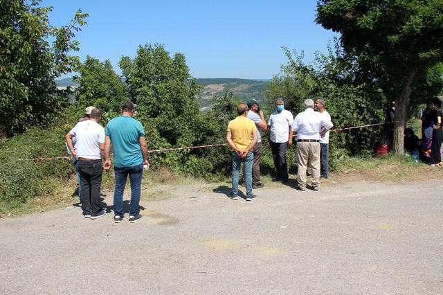 olen esine mevlit hazirligi yaparken traktor 3 14336933 o
