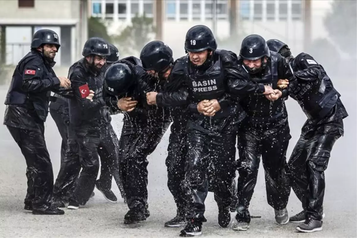 Polis Akademisi, AA ve TİKA iş birliğiyle 377 gazeteciye savaş muhabirliği eğitimi verildi