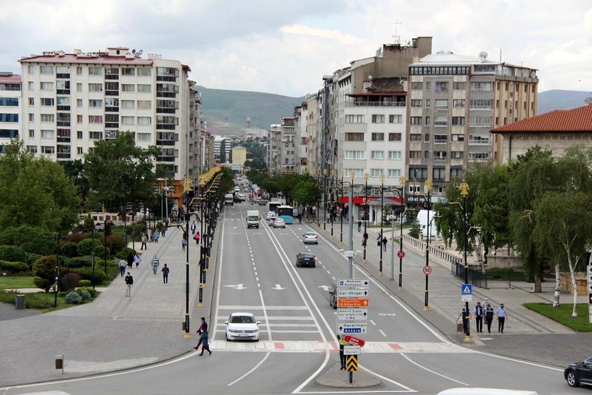 Sivas'ta yapı ruhsatı verilen daire sayısında artış