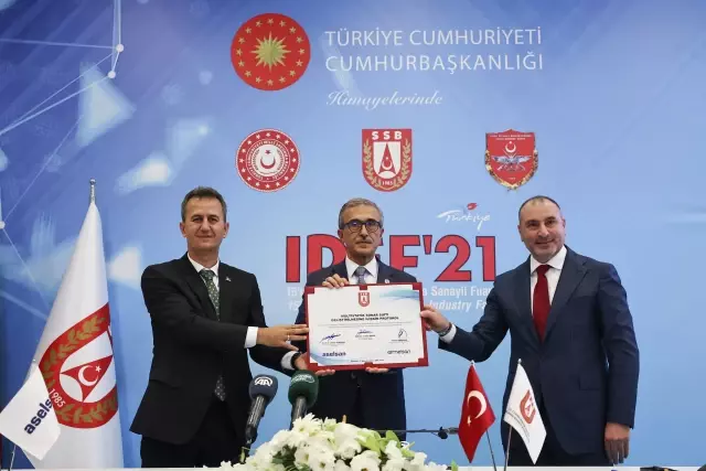 Uluslararası Savunma Sanayii Fuarı'nda iş birliği anlaşmaları
