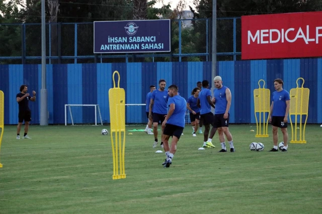 Adana Demirsporlu futbolcular kadrolarına güveniyor