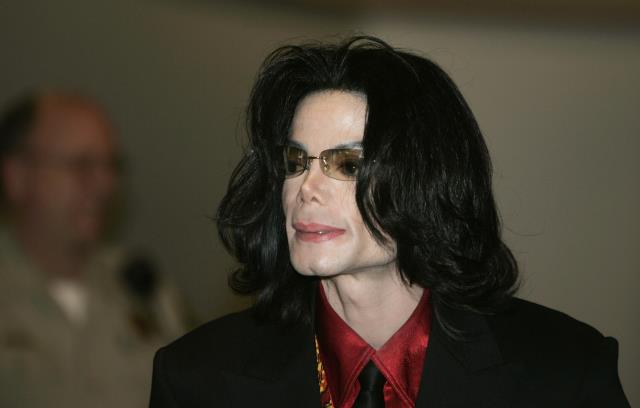 Amerikalı kahinden akılalmaz tezler: Michael Jackson'un hayaletiyle evliyim, öpmeme müsaade vermiyor