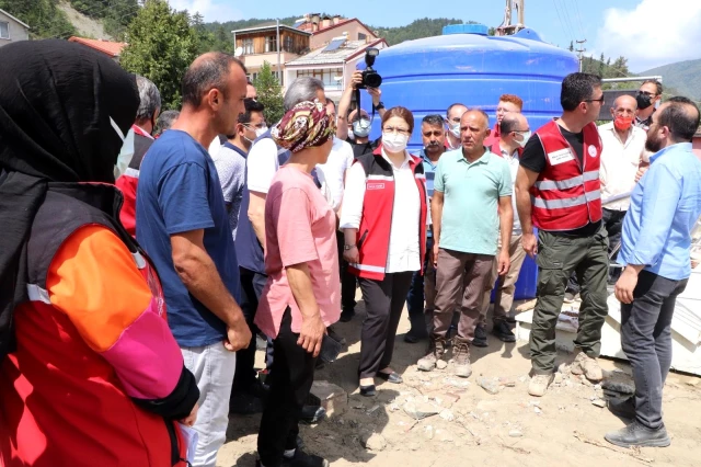 Son dakika haber: Bakan Yanık: "Sinop'a 13 milyon nakdi yardım gönderdik"