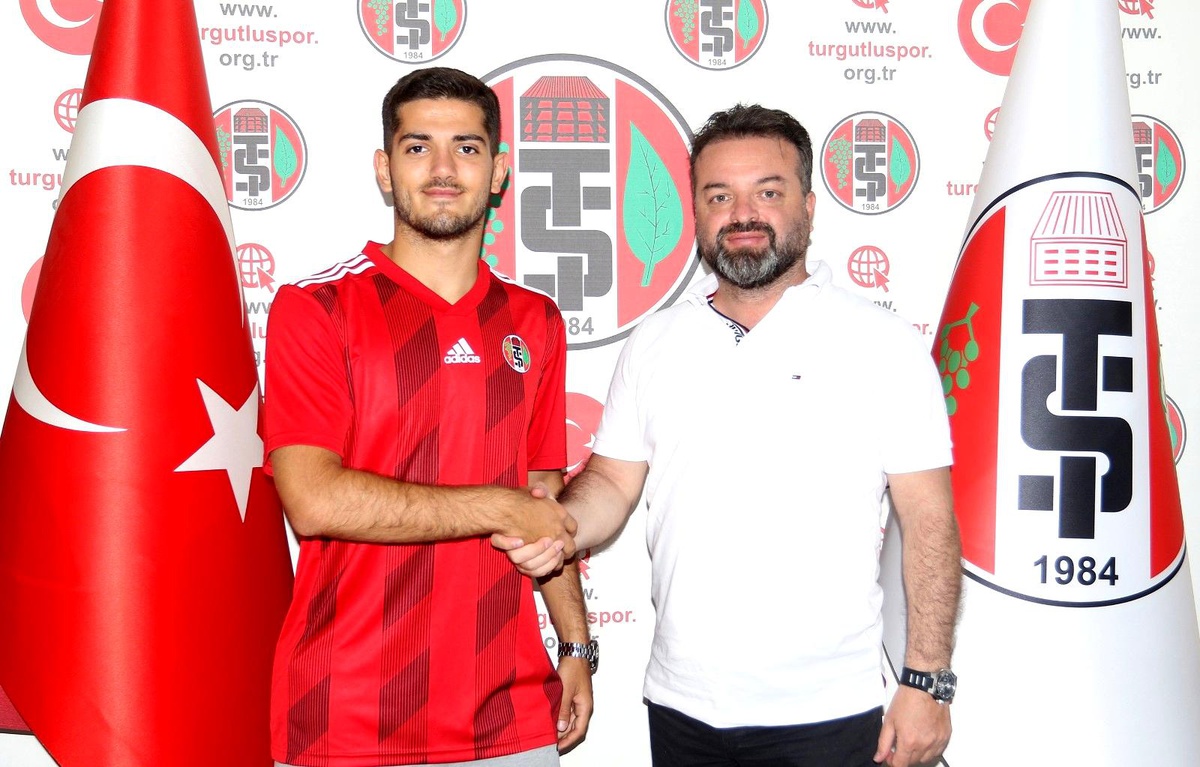 Bursaspor'un genç oyuncusu Berat Altındiş Turgutluspor'da - Vimarsana News