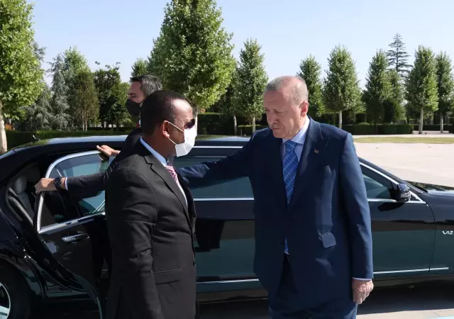Cumhurbaşkanı Erdoğan, Etiyopya Başbakanı Ahmed'i resmi törenle karşıladı