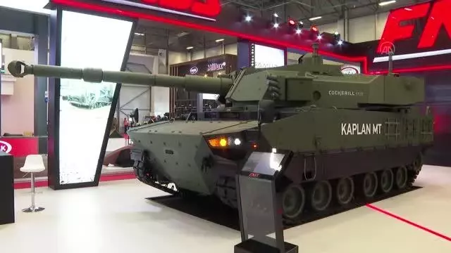 FNSS yeni nesil ve insansız zırhlı araçlarını tanıttı