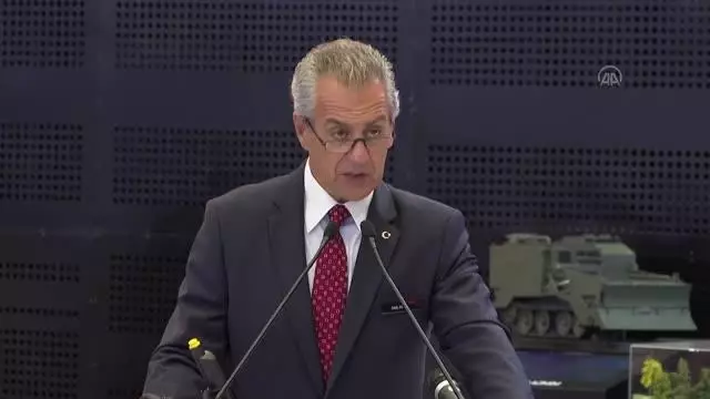 FNSS yeni nesil ve insansız zırhlı araçlarını tanıttı