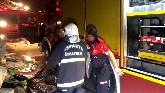 Kereste fabrikasında korkutan yangın