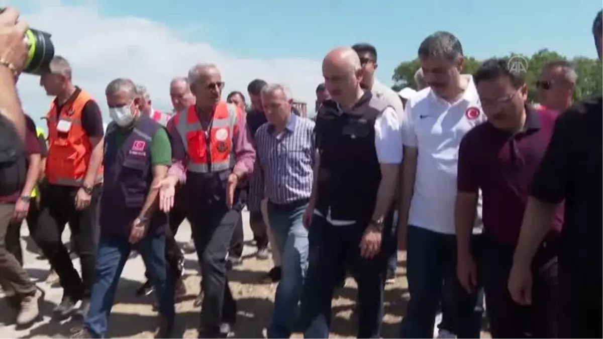 KASTAMONU - Karaismailoğlu: 'Hayat normale dönene kadar bölgede olacağız'