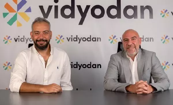Online alışverişte yeni dönem; canlı yayınla ürünlere anlık erişim mümkün