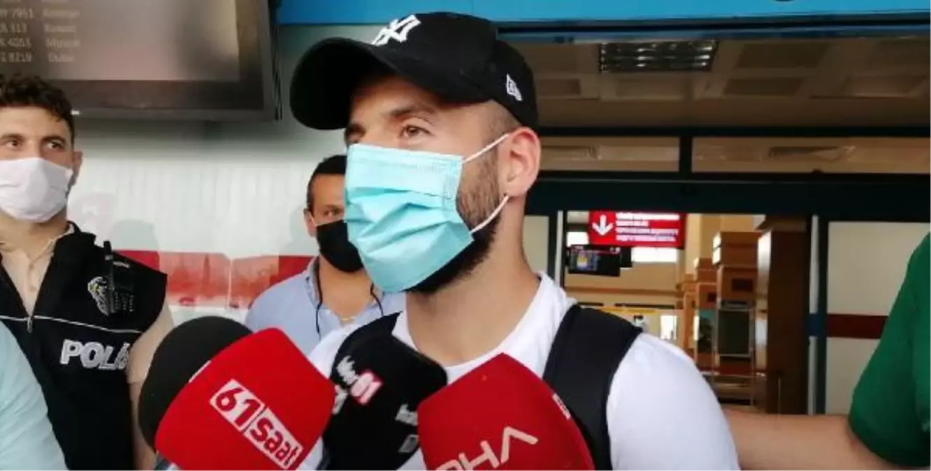 Trabzonspor'un anlaşmaya vardığı Siopis, kente geldi