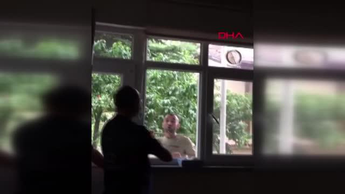 112 istasyonuna sopalı saldırı kamerada - Vimarsana News