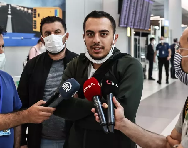 Afganistan'dan tahliye edilen Türk vatandaşları Kabil'de yaşadıklarını anlattı