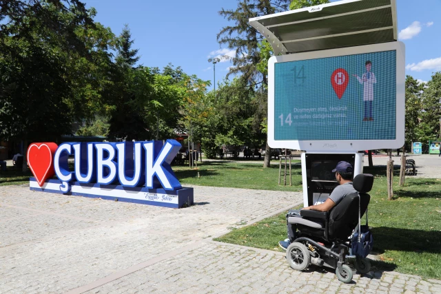 Çubuk'ta engellilere akülü araçları için şarj istasyonları kuruldu