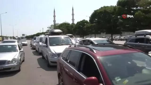 Gurbetçiler dönüş yolunda bagajlarını doldurdu