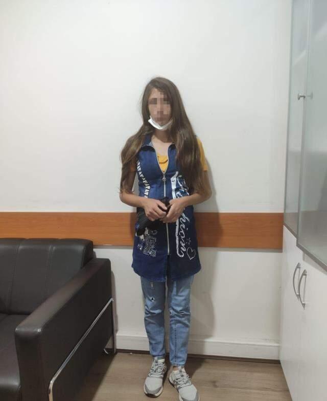 Karnının burnunda olmasına aldırmadı! Hamile kadın, minik çocuğun kumbarasını çaldı