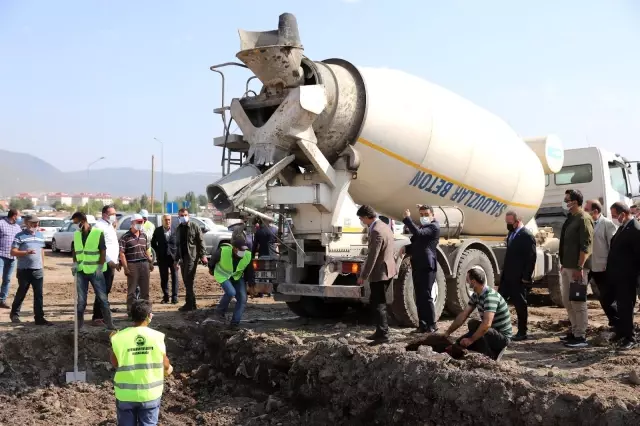 Otobüs terminalinin ilk temeli atıldı