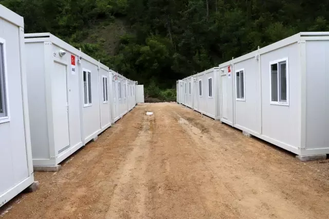 Babaçay'da konteyner köy kuruldu