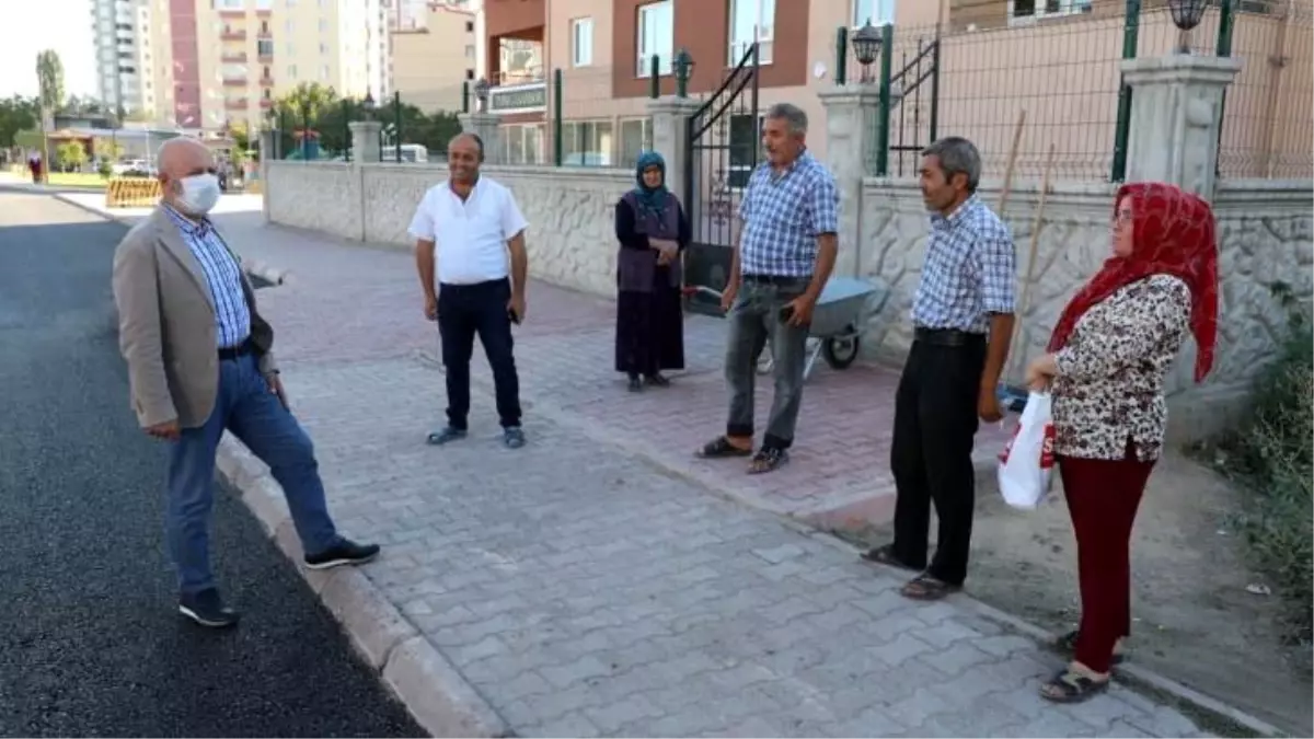 BAŞKAN ÇOLAKBAYRAKDAR, 'ASFALTLANMADIK, CADDE VE SOKAK KALMAYACAK'