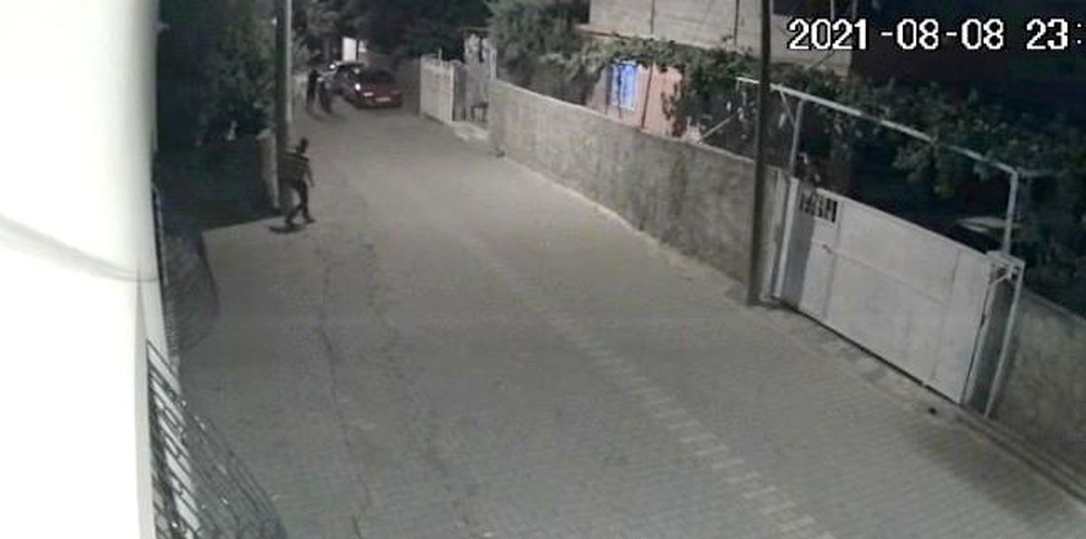 Biri gözcülük yaptı diğeri elektrikli bisikleti çaldı