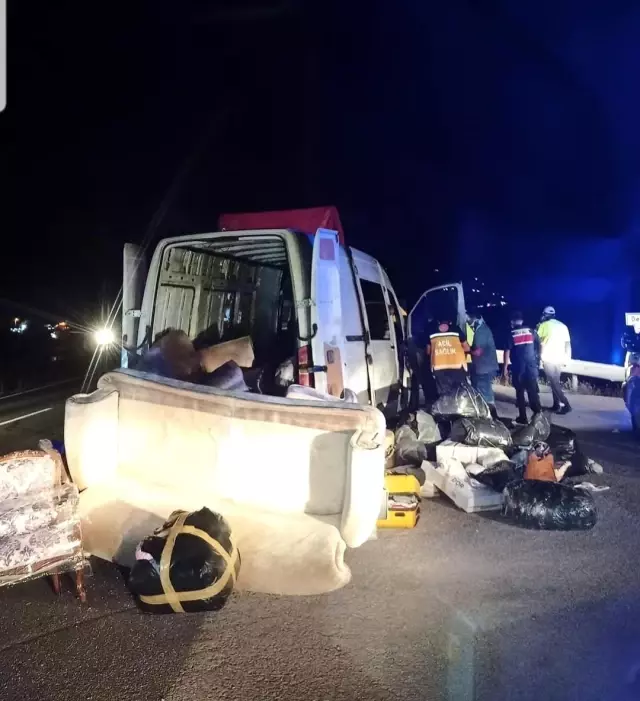 Karabük'te minibüs kamyona çarptı: Gürcistan uyruklu 7 kişi yaralandı
